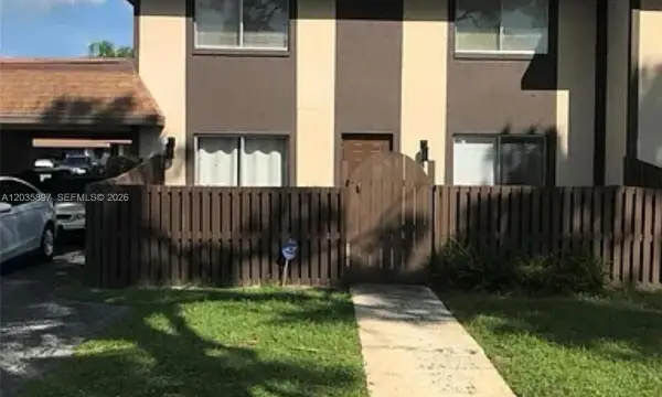 2148 Sherwood Forest Boulevard 1, West Palm Beach, FL 33415