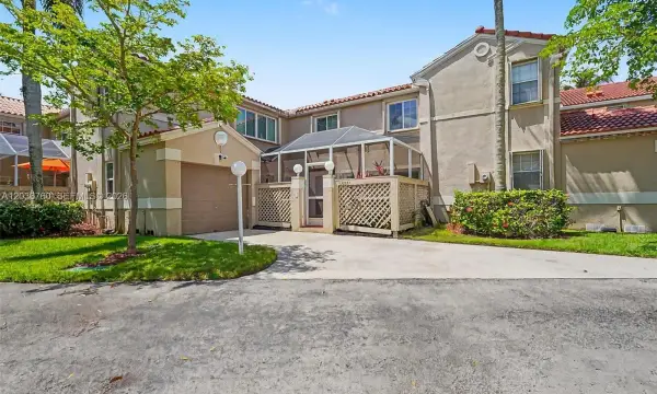 10994 Neptune Drive, Cooper City, FL 33026