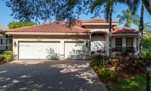 5932 NW 56th Circle, Coral Springs, FL 33067