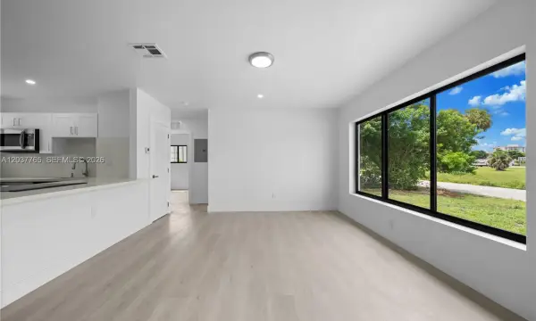 2983 NW 1st Street, Pompano Beach, FL 33069