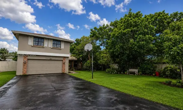 13870 Magnolia Court, Davie, FL 33325