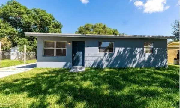 1040 NW 23rd Terrace, Fort Lauderdale, FL 33311