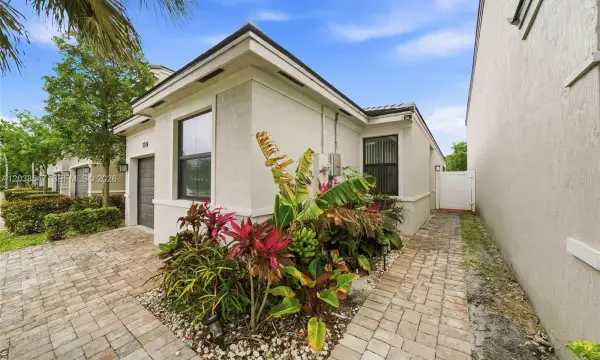 3384 NW 5th Street, Pompano Beach, FL 33069