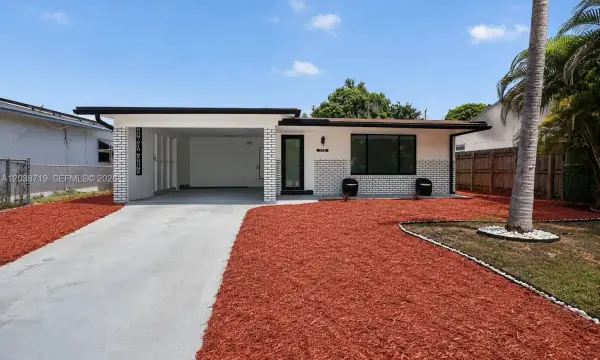 258 SW 8th Street, Dania Beach, FL 33004