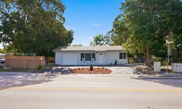 4410 NE 3rd Avenue, Deerfield Beach, FL 33064