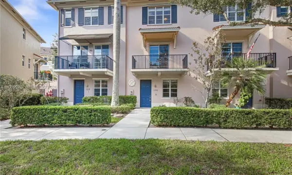 156 Greenwich Circle, Jupiter, FL 33458