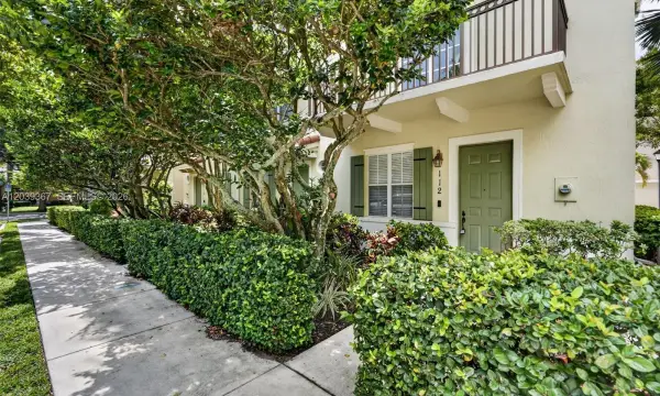 112 Osceola Lane, Jupiter, FL 33458
