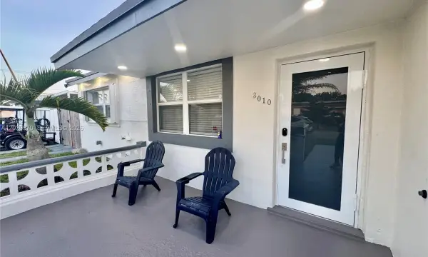 3010 N 73rd Avenue, Hollywood, FL 33024