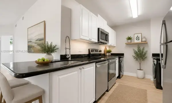 2020 Greenview Shores Boulevard 109, Wellington, FL 33414