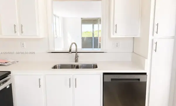 406 NW 68th Avenue 526, Plantation, FL 33317