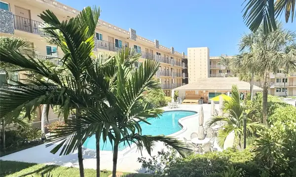 2145 Pierce Street 206, Hollywood, FL 33020