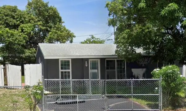 2300 SW 43rd Avenue, Fort Lauderdale, FL 33317