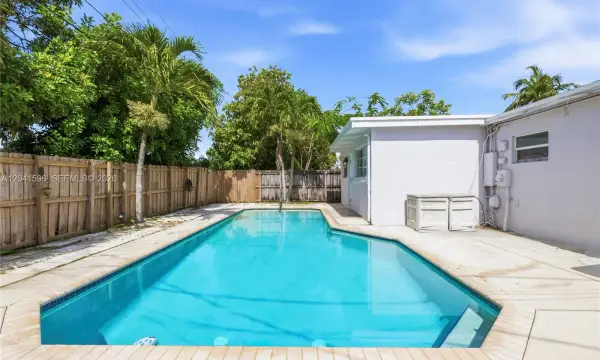 230 NW 55th Street, Oakland Park, FL 33309