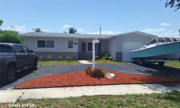 1800 N 55th Avenue, Hollywood, FL 33021