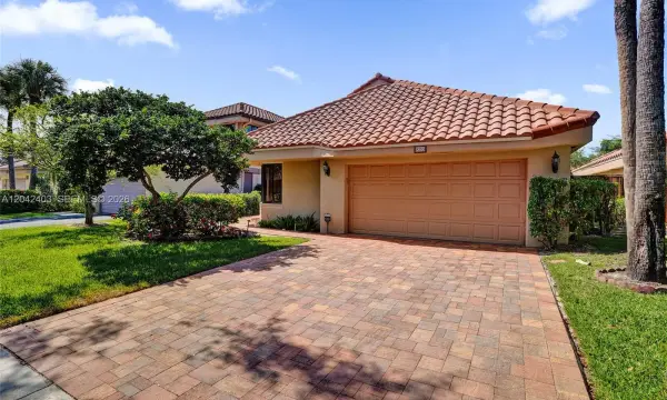 9355 NW 18th Place, Plantation, FL 33322