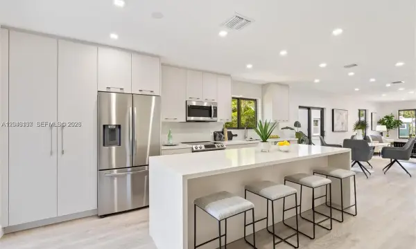 222 SW 3rd Terrace, Dania Beach, FL 33004