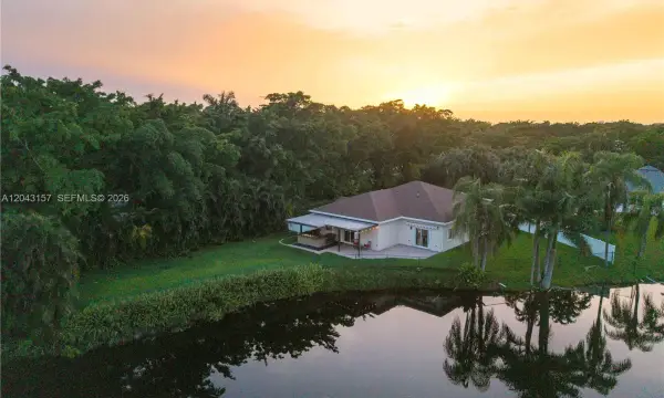 720 S Old Nob Hill Road, Plantation, FL 33324