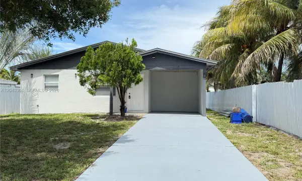 96 Caroline Drive, West Palm Beach, FL 33415