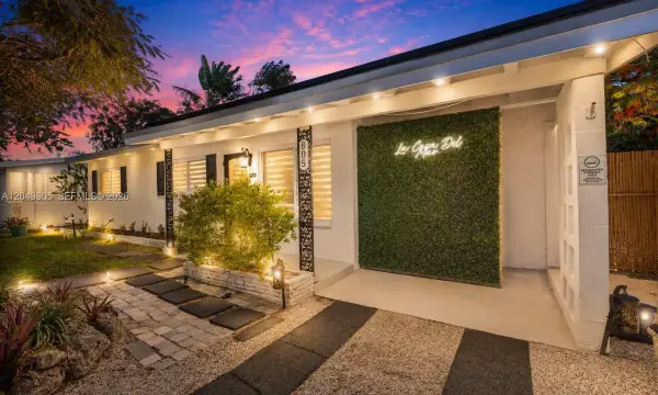 805 SW 22nd Avenue, Fort Lauderdale, FL 33312