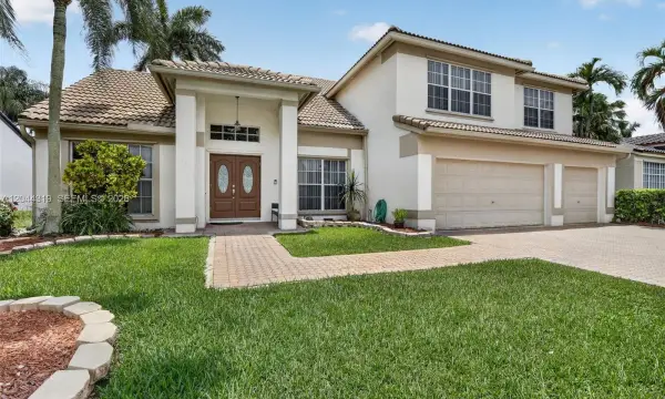19322 NW 11th Street, Pembroke Pines, FL 33029