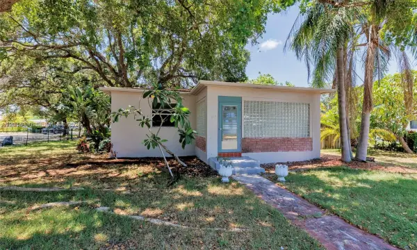 842 S 28th Avenue, Hollywood, FL 33020