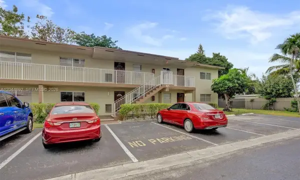 651 NW 80th Terrace 206, Margate, FL 33063