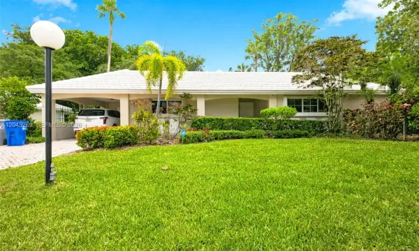 908 Cypress Terrace V57, Pompano Beach, FL 33069
