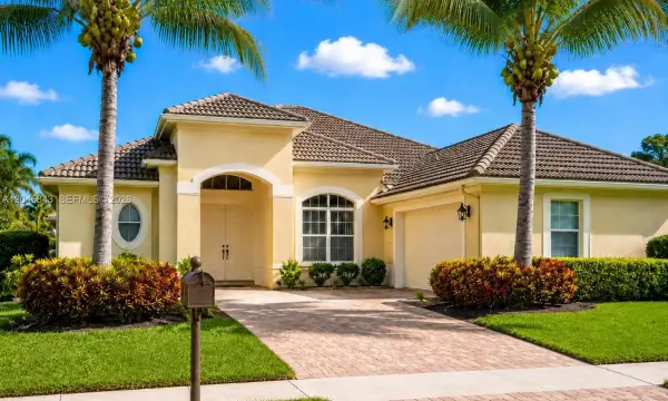 3598 Turtle Island Court, West Palm Beach, FL 33411