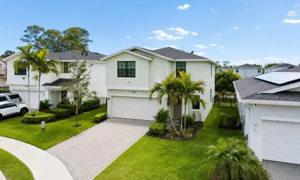 6018 Henderson Way, West Palm Beach, FL 33415