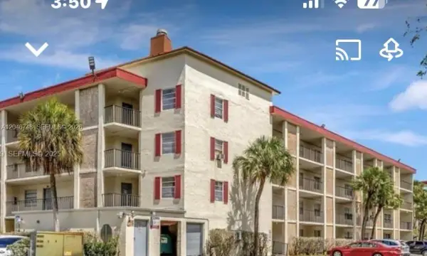3001 NW 48th Avenue 444, Lauderdale Lakes, FL 33313