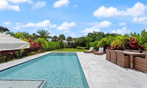 4482 Silverwood Lane S, Oakland Park, FL 33309