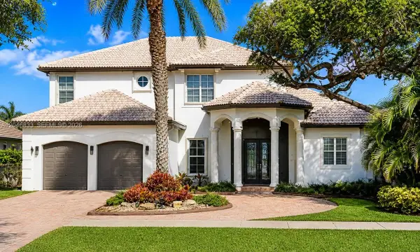 3683 W Lakes Estates Drive, Davie, FL 33328