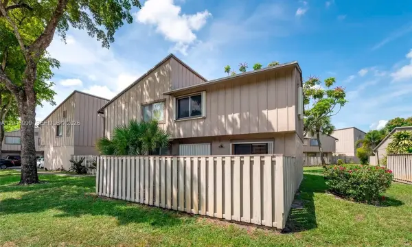 2201 NW 56th Avenue 4a, Lauderhill, FL 33313