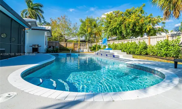 714 NE 2nd Street, Pompano Beach, FL 33060