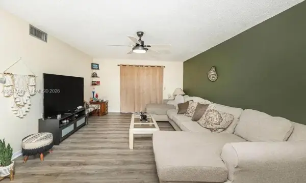 2615 NE 3rd Court 4030, Boynton Beach, FL 33435