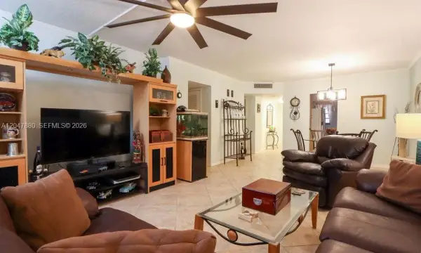3575 Broken Woods Drive 303, Coral Springs, FL 33065