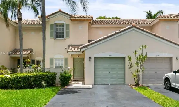 4941 SW 32nd Terrace, Dania Beach, FL 33312