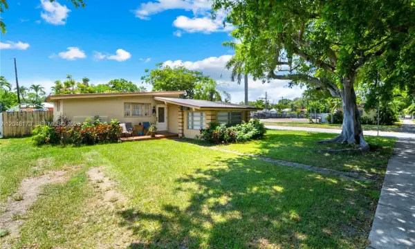 1300 S 20th Avenue, Hollywood, FL 33020