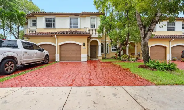 4939 SW 136th Avenue, Miramar, FL 33027