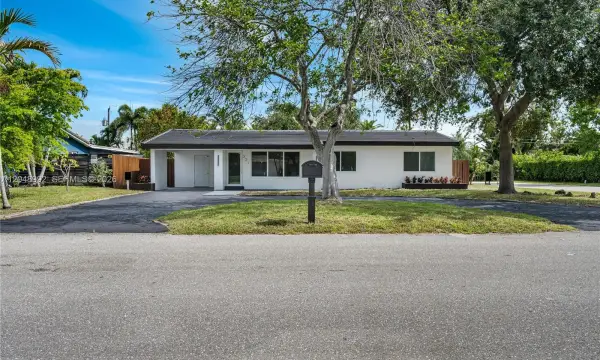 321 NW 36th Street, Oakland Park, FL 33309