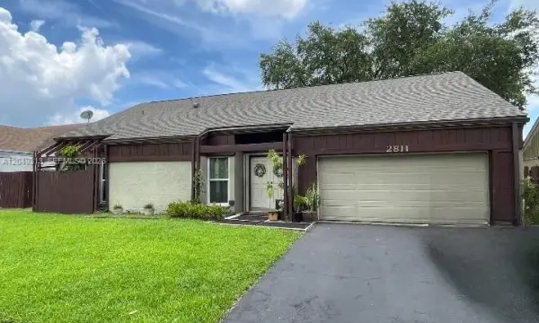2811 Devonwood Avenue, Miramar, FL 33025