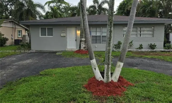 2111 N 57th Terrace, Hollywood, FL 33021