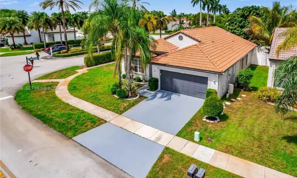 17971 SW 12th Court, Pembroke Pines, FL 33029