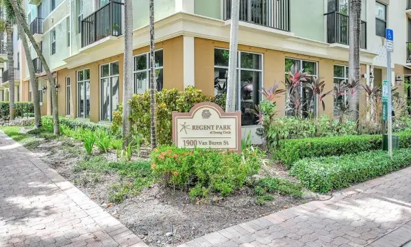 1900 Van Buren Street 201b, Hollywood, FL 33020