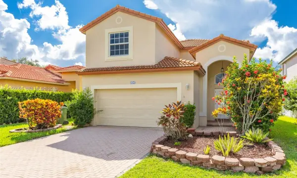 1273 NW 192nd Terrace, Pembroke Pines, FL 33029