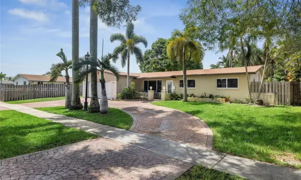 8431 Pasadena Boulevard, Pembroke Pines, FL 33024