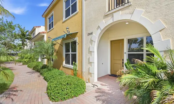 12441 NW 18th Court, Pembroke Pines, FL 33028