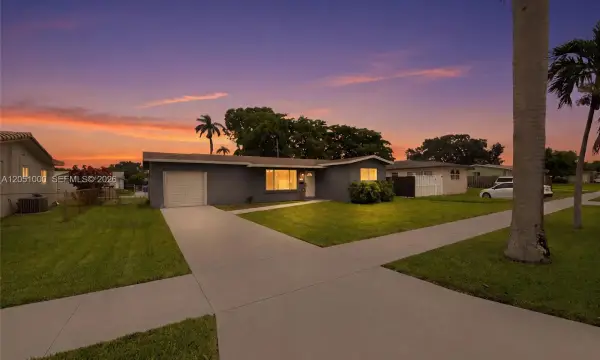 2901 Cleveland Street, Hollywood, FL 33020