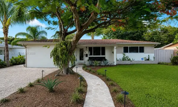 1713 SW 10th Court, Fort Lauderdale, FL 33312