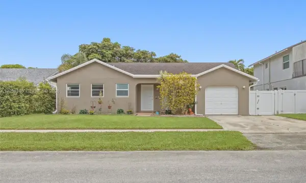 8410 SW 20th Street, North Lauderdale, FL 33068
